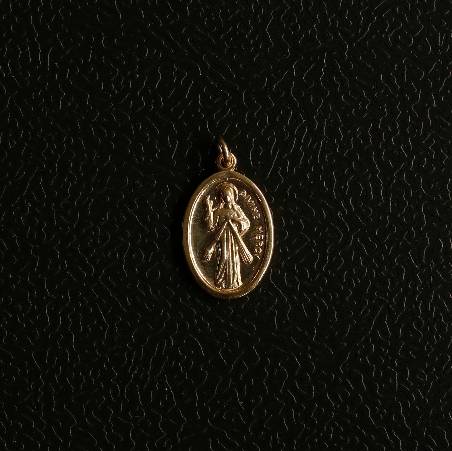 Silver Divine Mary Pendant and Chain