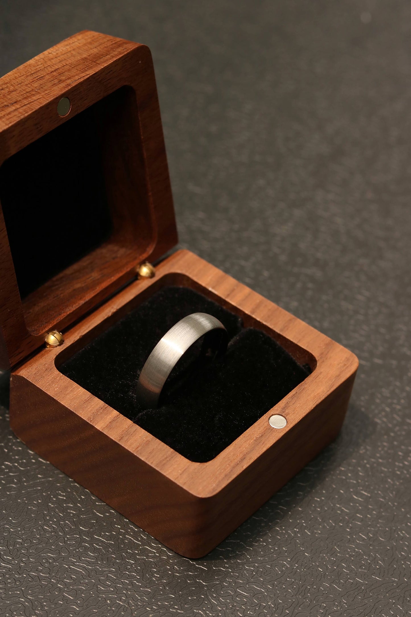 Tungsten Ring 620